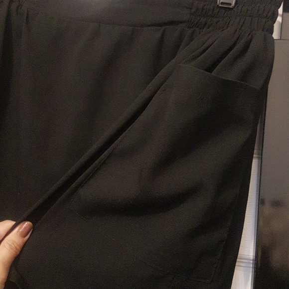 3/$20 Black flowy skirt - Picture 2 of 3